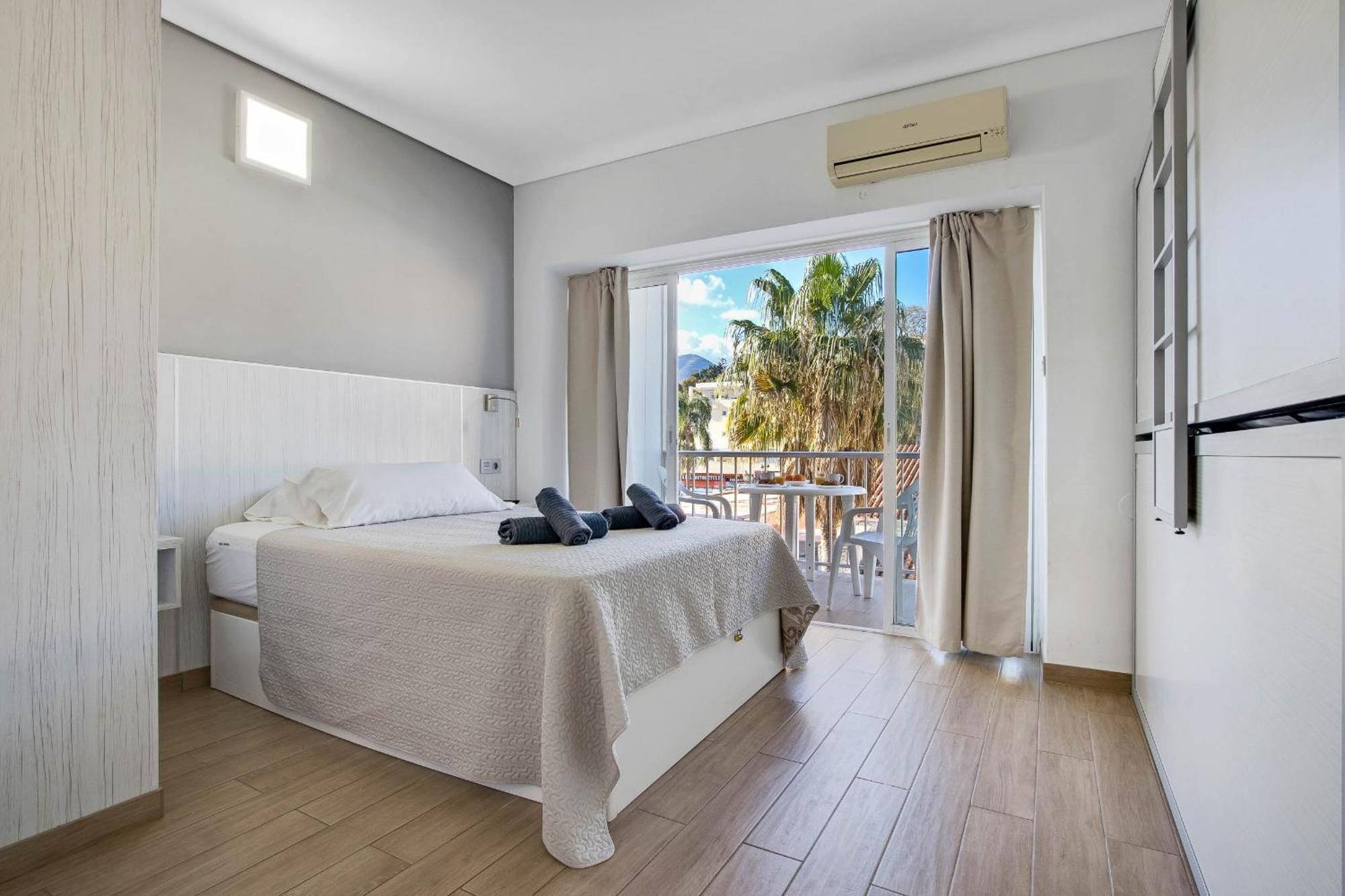 Carihuela Palace 418 By Ivi Real Estate Torremolinos Extérieur photo