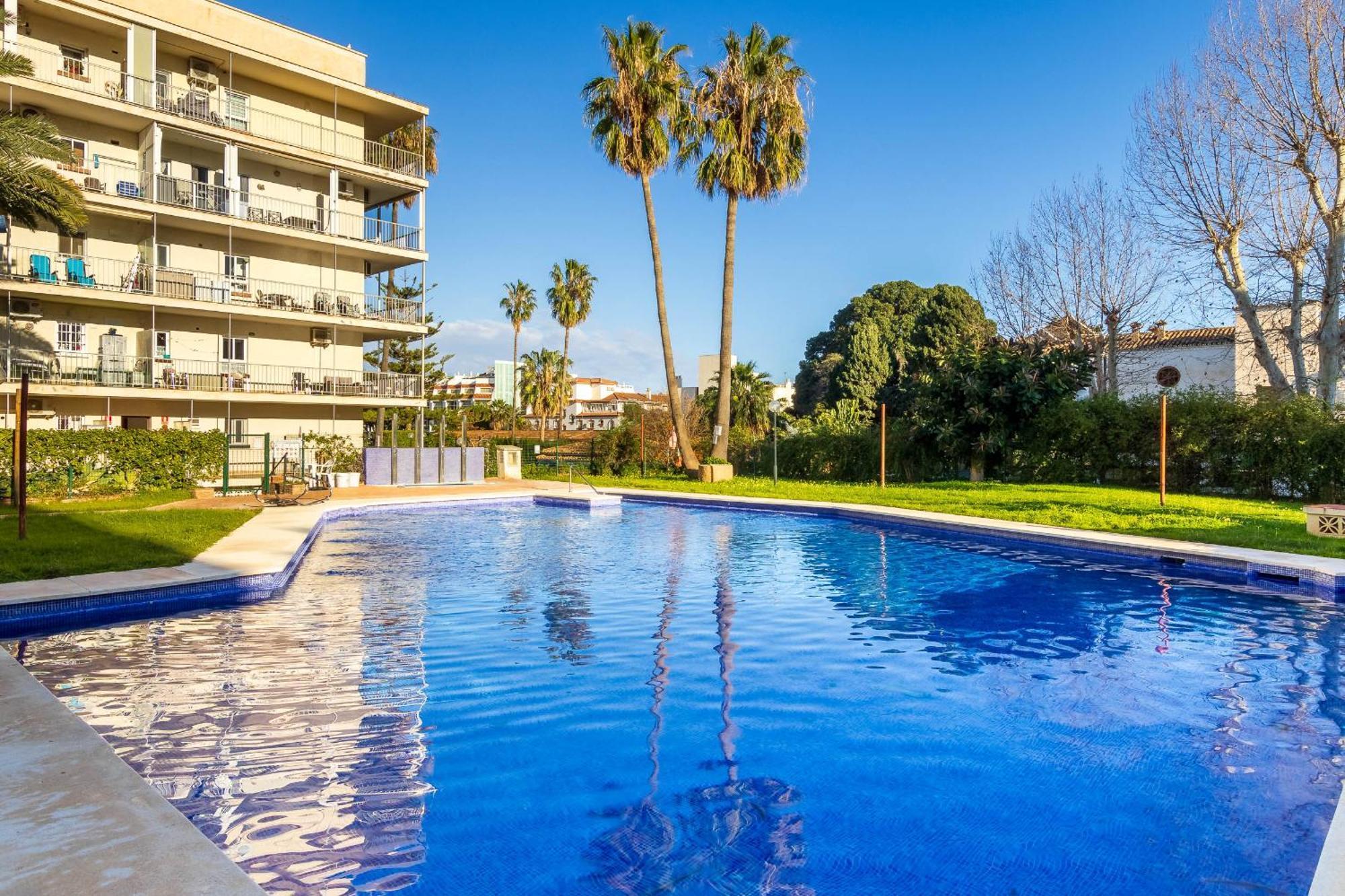 Carihuela Palace 418 By Ivi Real Estate Torremolinos Extérieur photo